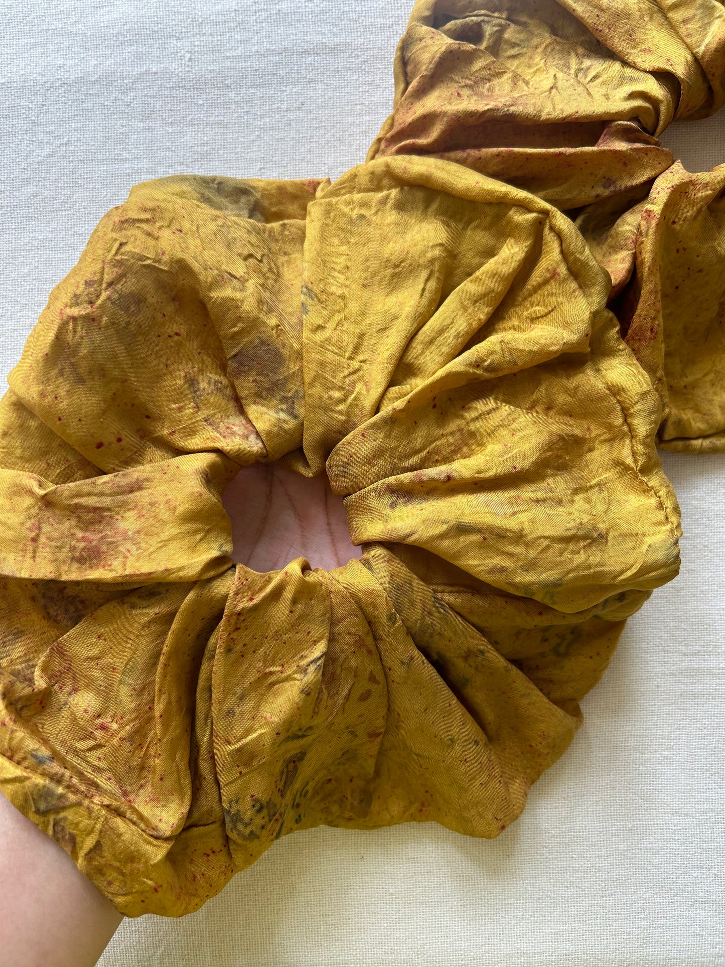 Oversized Grove Silk Scrunchie