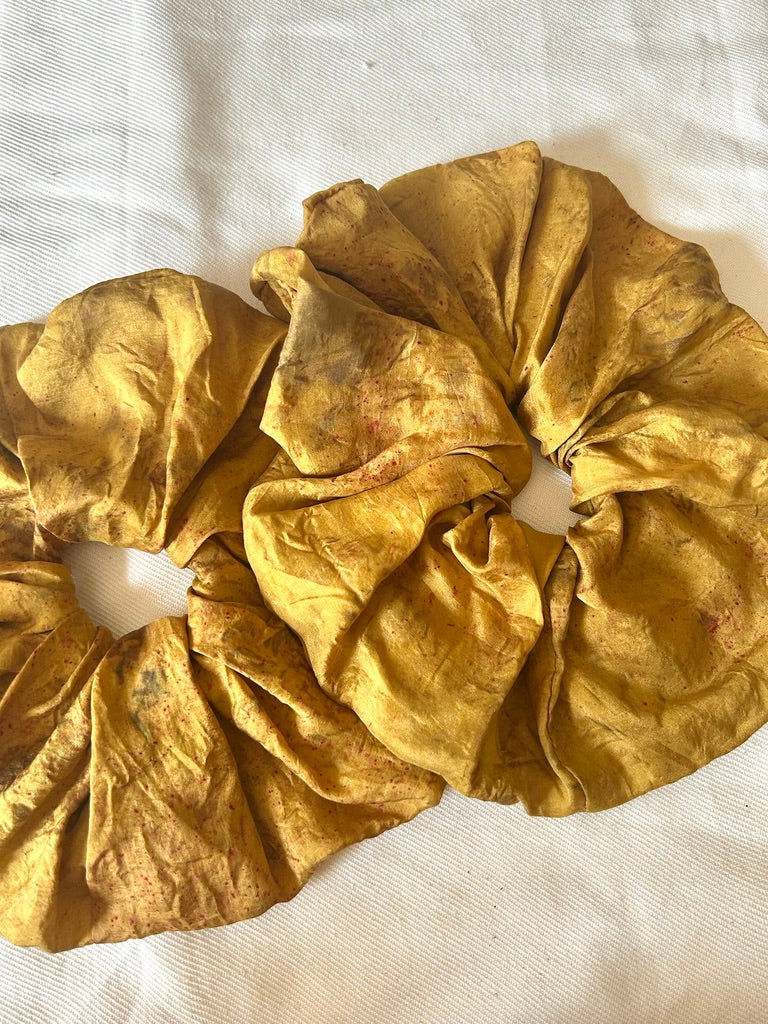 Oversized Grove Silk Scrunchie