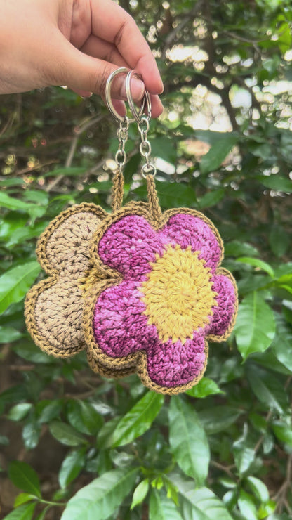 Bloom Charm & Ornament - Green